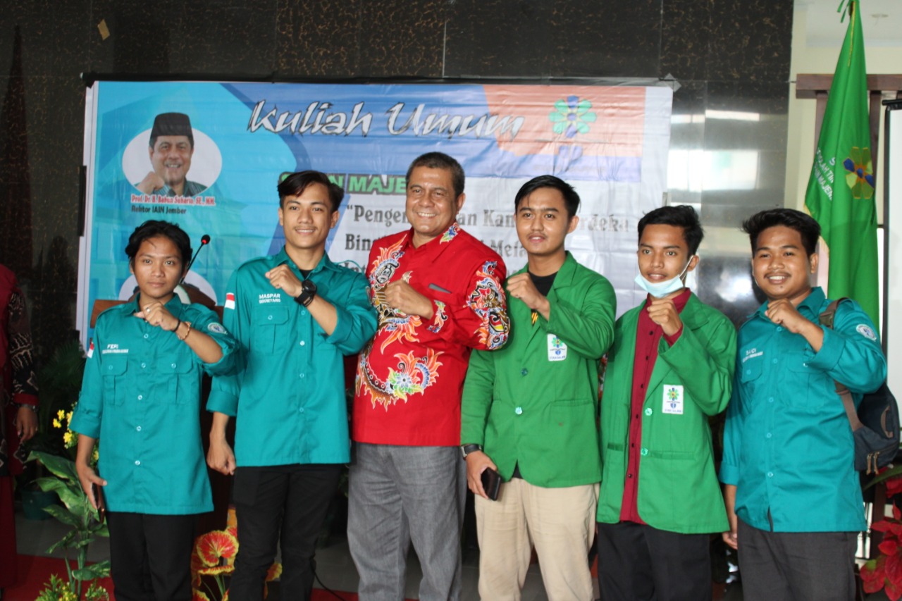 STAIN MAJENE MENGGELAR KULIAH UMUM BERSAMA PROF. DR. BABUN SUHARTO, SE., MM.