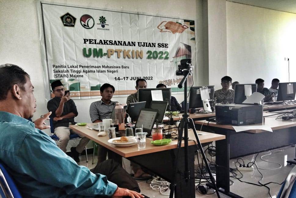 STAIN MAJENE GELAR  UJI COBA SISTEM SELEKSI  ELEKTRONIK UM-PTKIN