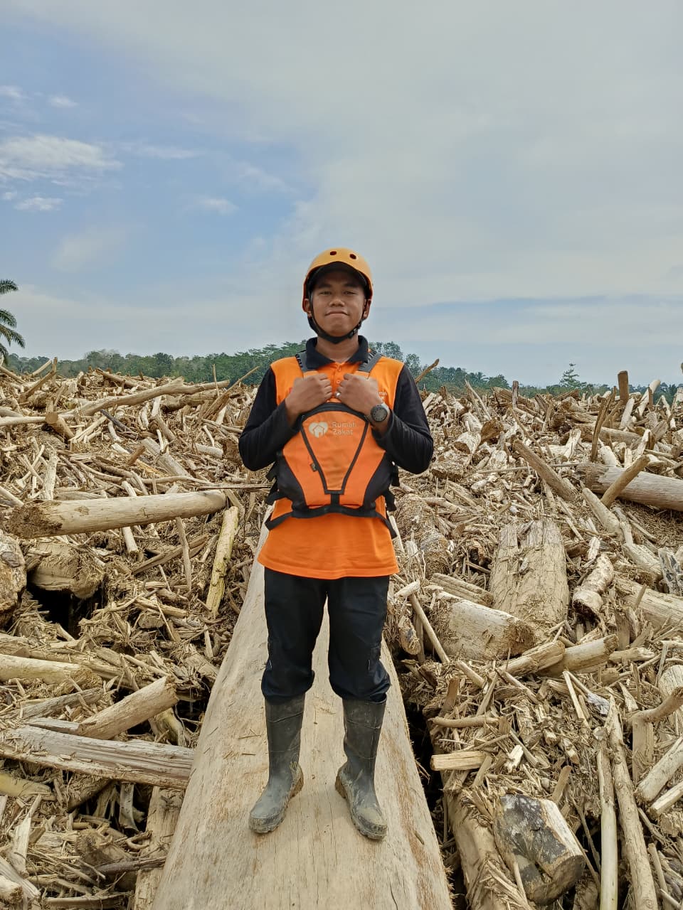 Mahasiswa STAIN Majene, Turut Respon Bencana Banjir dan Tanah Longsor di Aceh Tamiang